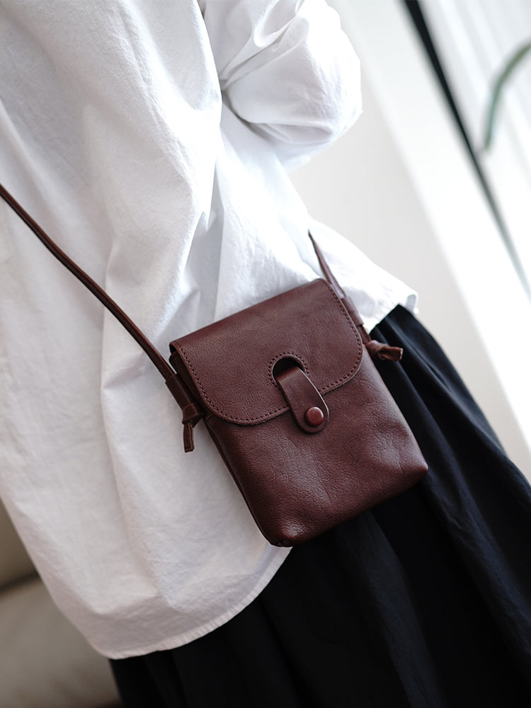 Classic Wallet and Phone Crossbody Bag
